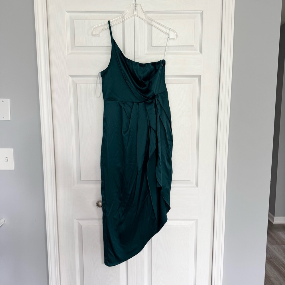 Lulu's Green Asymmetrical One Shoulder Cocktail Gown